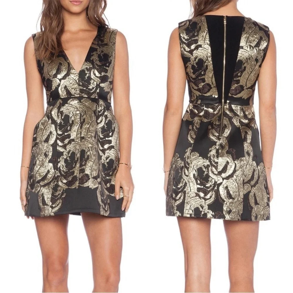 Alice + Olivia Pacey Metallic Jacquard Structured Dress